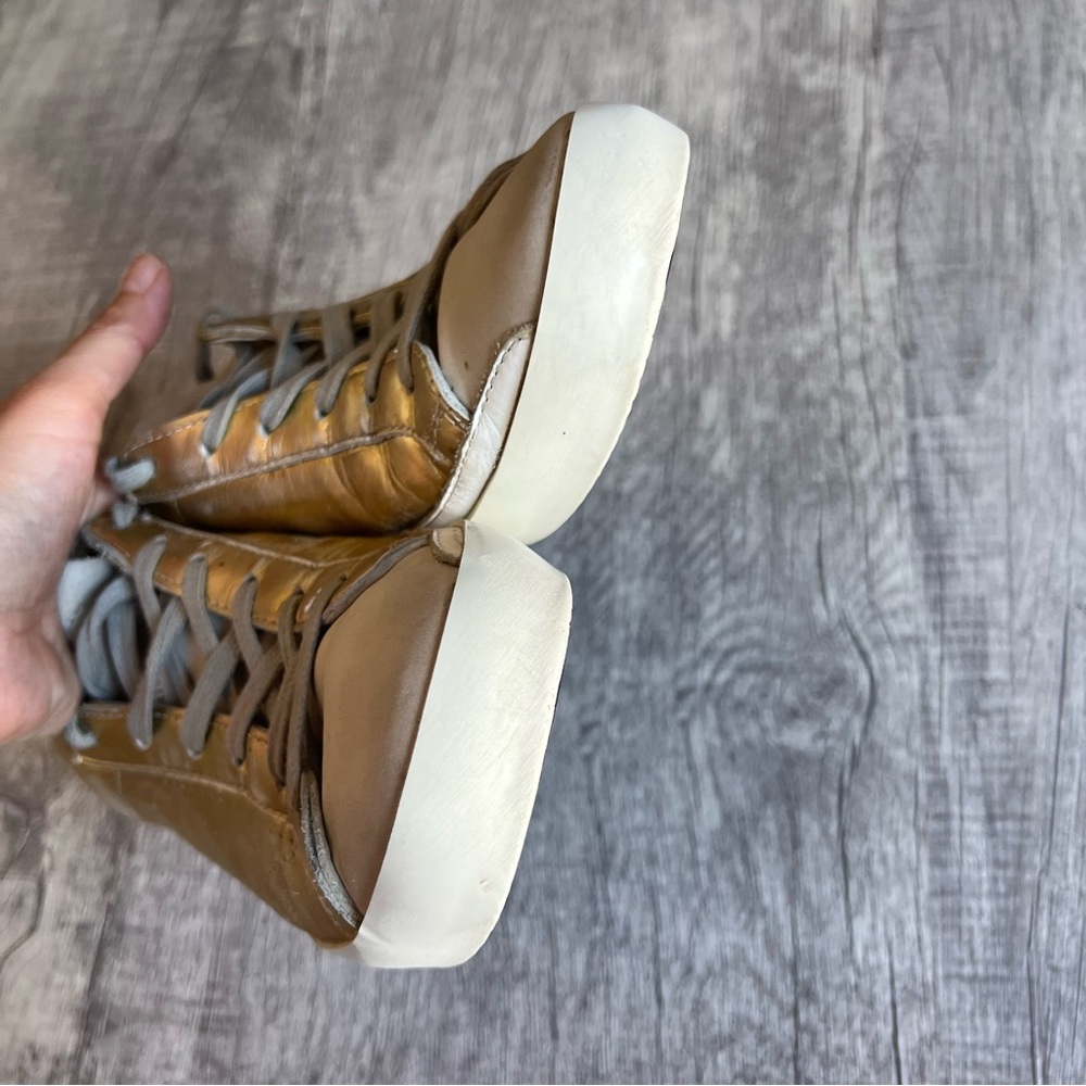 Golden Goose Superstar Gold Leather Star Sneakers Distressed Low Top Size (X) - Picture 8 of 16